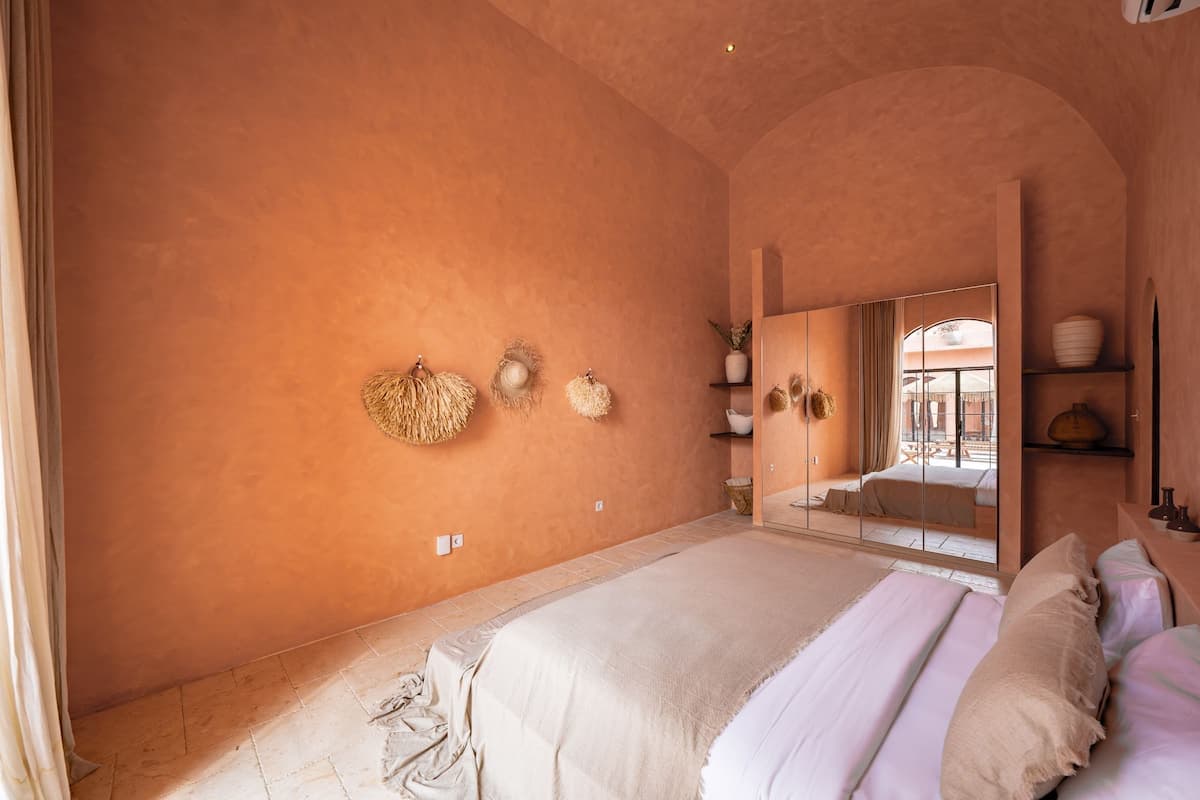 Bottom 1 bedroom